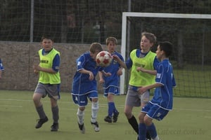 Garotos Jogando Futebol