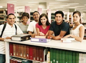 Estudantes na Biblioteca
