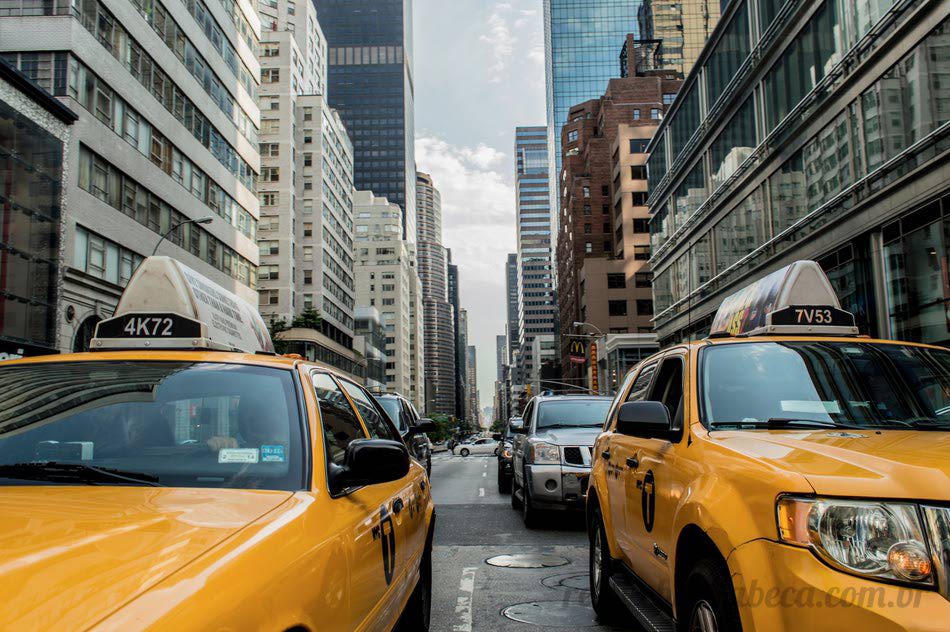 Táxis em Nova York - Quebra-Cabeça - Geniol